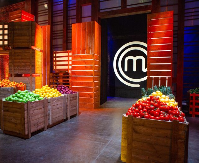 I nostri complimenti a @francesco_aquila_masterchef10 per aver saputo valorizzare i nostri prodotti, riuscendo così ad aggiudicarsi la vittoria di #masterchefitalia10 !!! Congratulazioni e in bocca al lupo per il tuo futuro da #chef ! 🥦🥬🫑🍆🍇🍎🍒🌶🍊🍋 #paparellacompany #fruttaeverdura #fruitandveg #masterchef